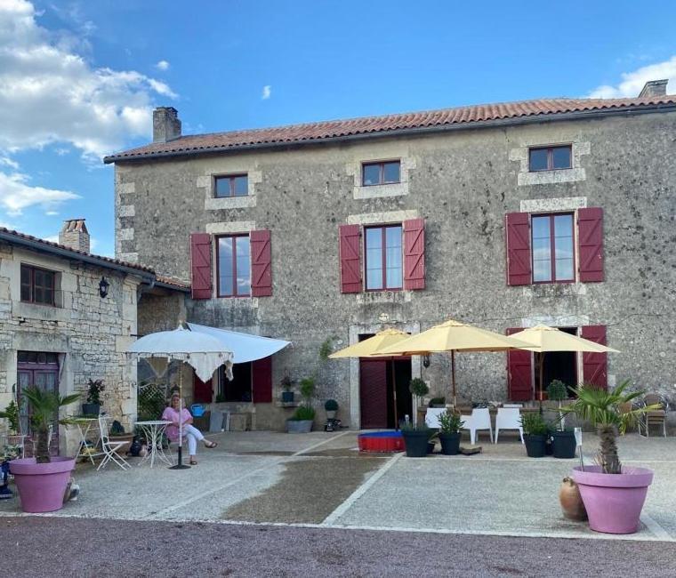 La Tuilerie Acomodação com café da manhã Verteuil-sur-Charente Exterior foto